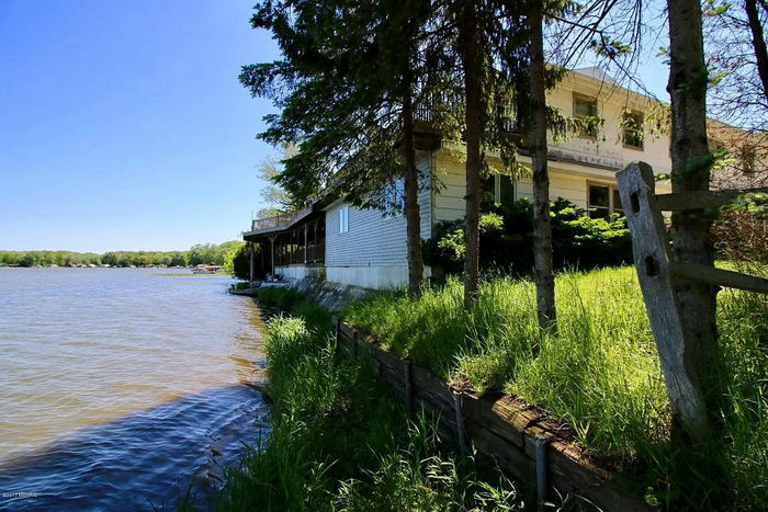 Baseline Lake Lodge - Real Estate Listing